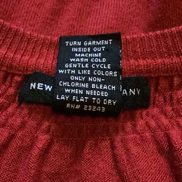 New York & Company Red Button-Up Cardigan Size Medium - Picture 5 of 5